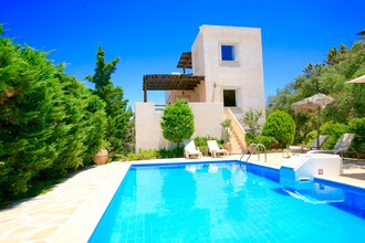 Villa Myrsini