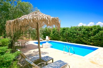 Villa Myrsini