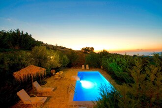 Villa Myrsini