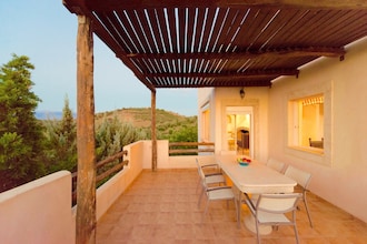 Villa Myrsini
