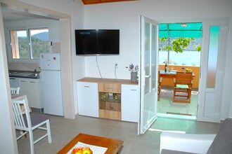 Island Villa Niny
