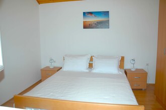Island Villa Niny