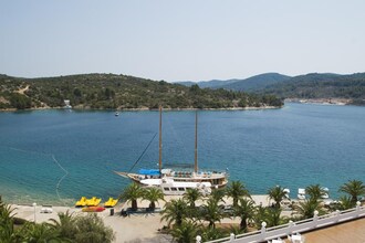 Island Villa Niny