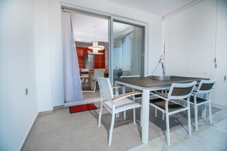Villa White Lady