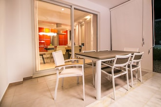 Villa White Lady