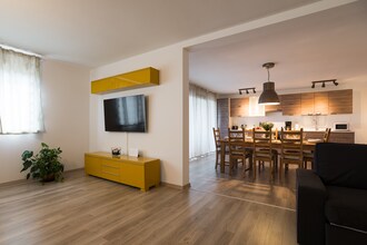Apartment Peninsula