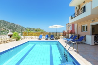 Bali Villas for groups up to 28 persons