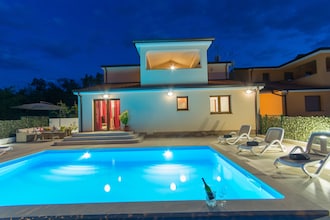 Modernly furnished Villa Ninna with Private Pool