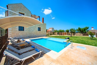 Cretan Sunrise Villa