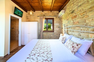 Cretan Sunrise Villa
