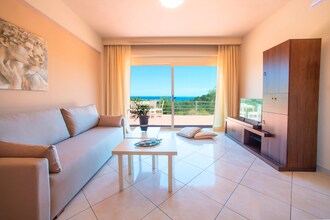 Aqua Villa