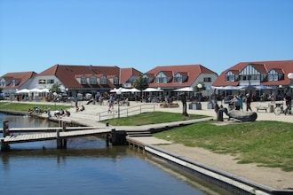 Am Meer 8