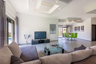 Villa Ena