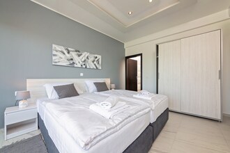 Villa Ena