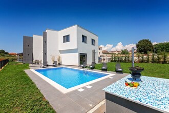 Villa Ena