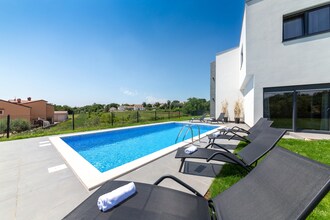 Villa Ena
