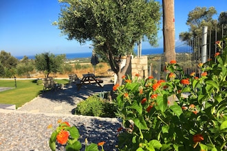 Villa's KyriAnna