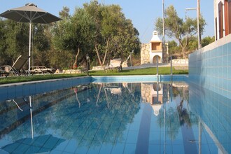 Villa's KyriAnna