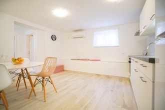 Apartment Ana