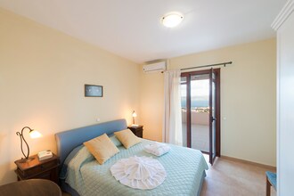 Trinity Villas Villa Persephone