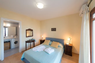 Trinity Villas Villa Persephone