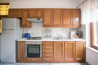 Villa Maria Buzet with Shared Pool \/ Apartment Maria I with Garden View