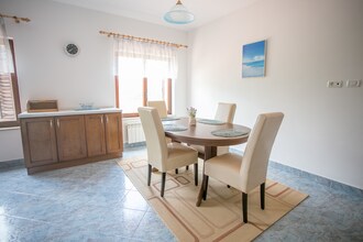 Villa Maria Buzet with Shared Pool \/ Apartment Maria I with Garden View