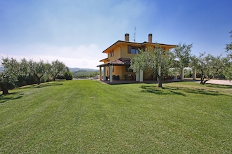 Villa Gialla