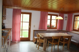 In der Schoß