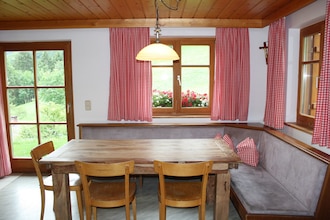 In der Schoß