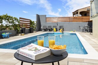 Apartment Bajama I