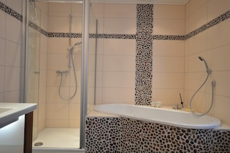 Ferienwohnung Weitblick I II