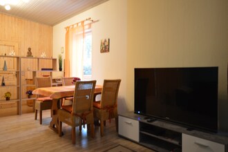 Ferienwohnung Weitblick I II