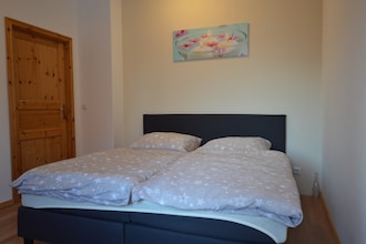 Ferienwohnung Weitblick I II
