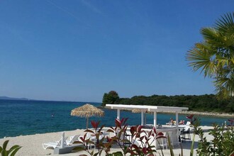 Apartment Puhalovic 3