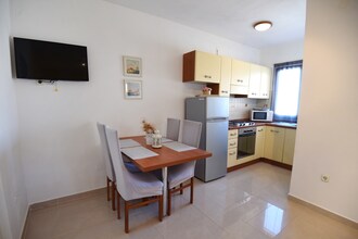 Waterfront apartment Danijela
