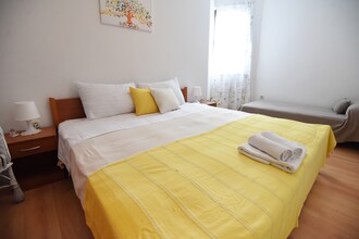 Waterfront apartment Danijela