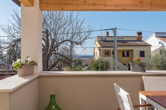 Apartment Romano with Sea View near Poreč