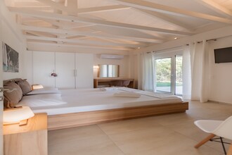 Private Pool Villa White Villas