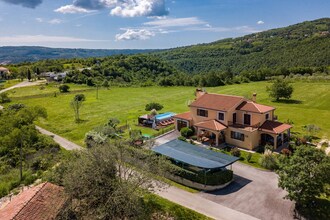 Casa Helena with Pool