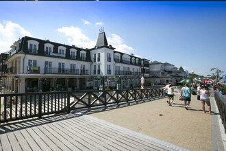 Comfortable apartment by the sea