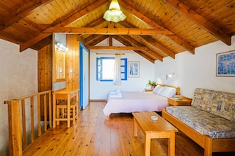 Olive Tree Cottage No 1