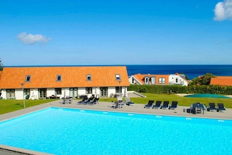 3 room w/seaview-PLUS