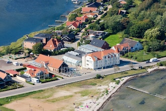 2 towerroom w/seaview