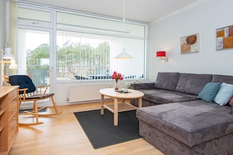 2 room,ground floor or 1.