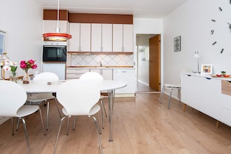 2 room,ground floor