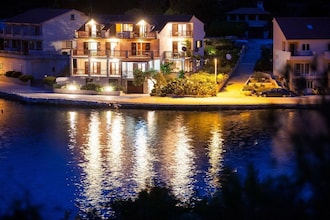 Holiday home in Islands