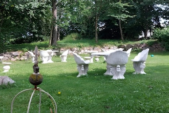 et værelse med bad 2 personer