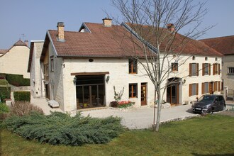 Vakantiehuizen Haute Marne EUR-FR-52120-04