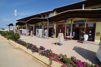 Bi-Village 13